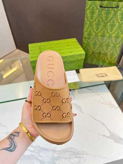 GUCCI PLATFORM SANDALS IN CINNAMON BROWN MONOGRAM IMPORTED TPU