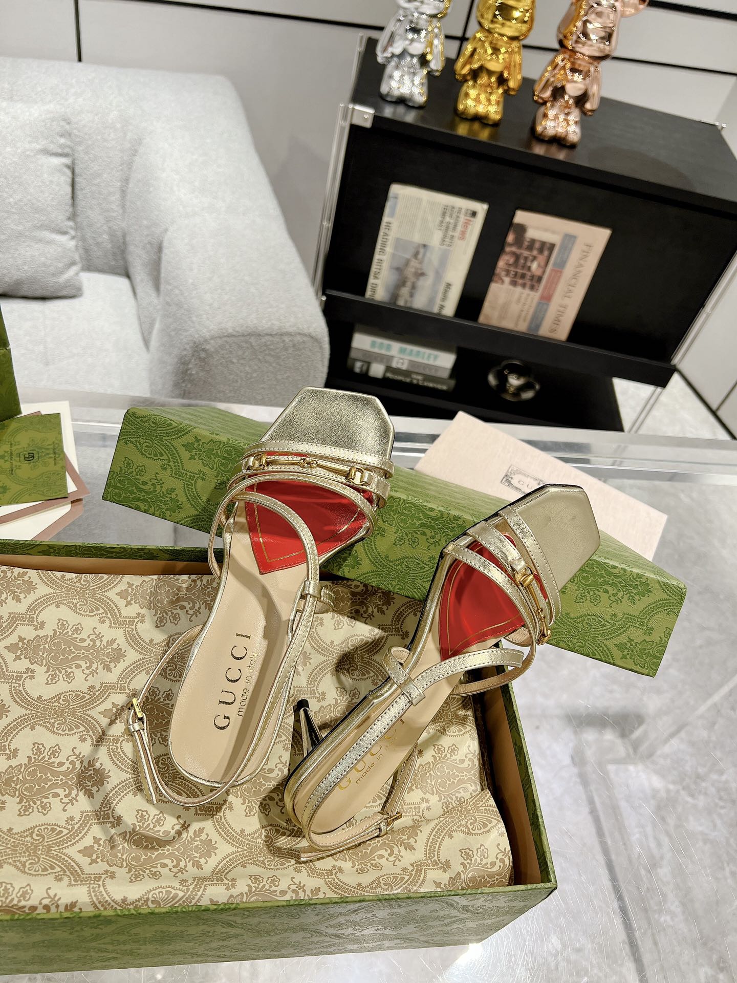 GUCCI HIGH HEEL 65MM IN LIGHT GOLD CALFSKIN WITH RED HEART