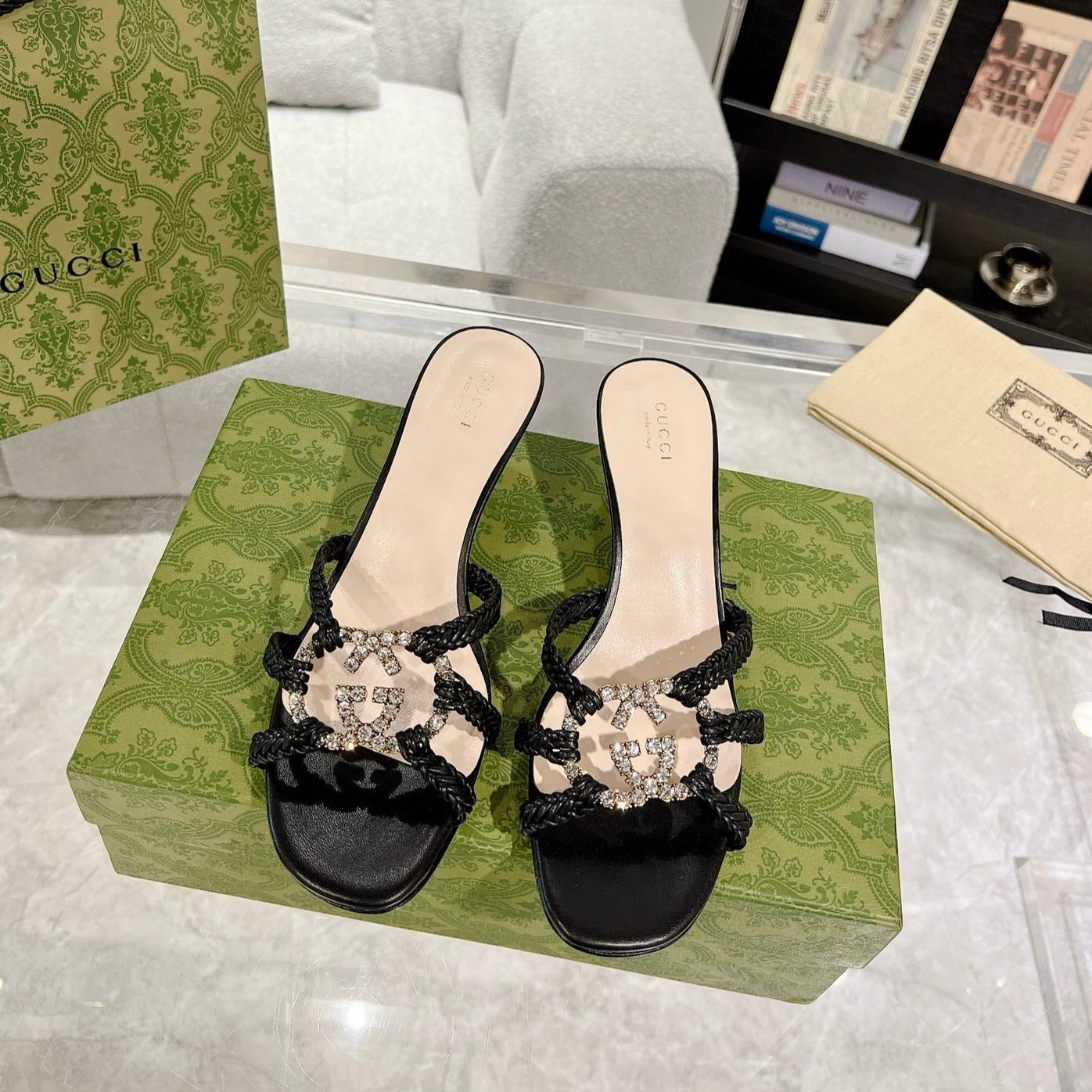 GUCCI CRYSTAL MID - HEEL BLACK CALFSKIN