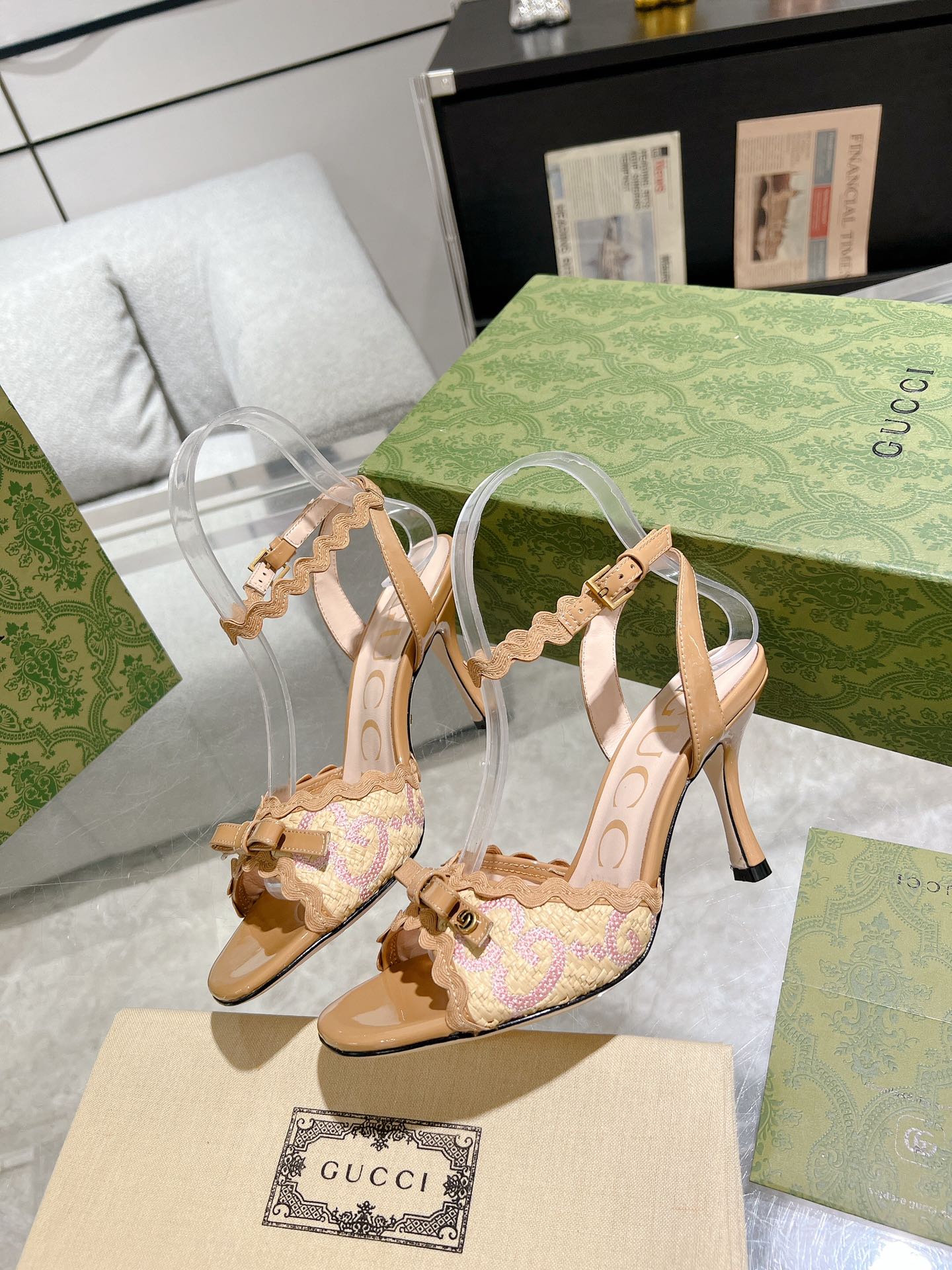 GUCCI HIGH - HEEL SANDAL TAWNY FABRIC ATTACH BOW
