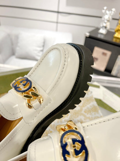 GUCCI LOAFER WITH CHAINS WHITE CALFSKIN
