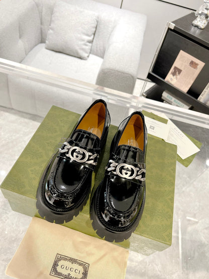 GUCCI LOAFER WITH CHAINS GLOSSY BLACK CALFSKIN