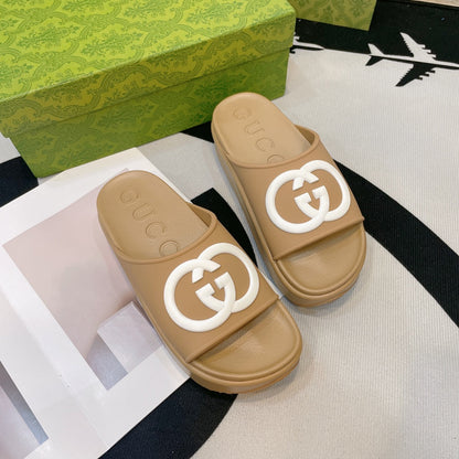GUCCI INTERLOCKING G SLIDE SANDAL IN TORTILLA BROWN IMPORTED TPU