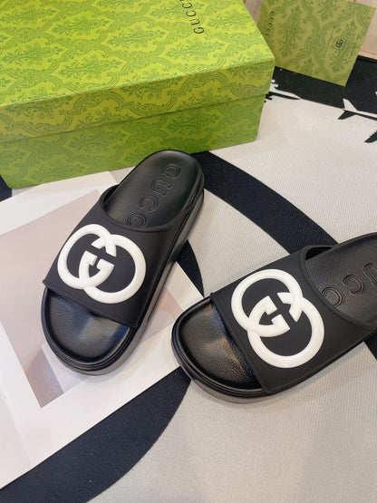 GUCCI INTERLOCKING G SLIDE SANDAL IN BLACK IMPORTED TPU