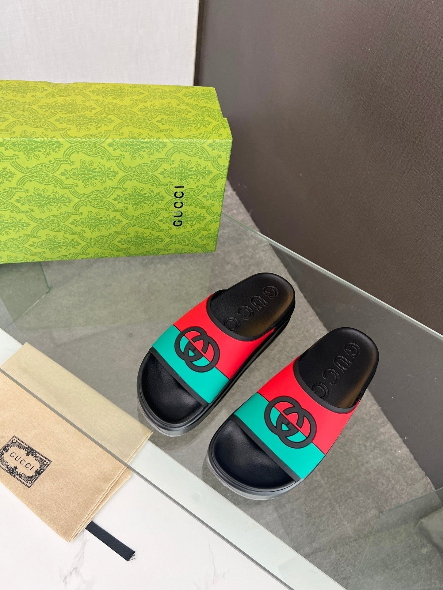 GUCCI INTERLOCKING G SLIDE SANDAL IN BLACK MIX COLORFUL IMPORTED TPU