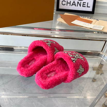 LOUIS VUITTON LV WOMEN'S PASEO FLAT SLIPPER IN DEEP PINK FLEECE