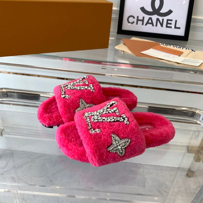 LOUIS VUITTON LV WOMEN'S PASEO FLAT SLIPPER IN DEEP PINK FLEECE