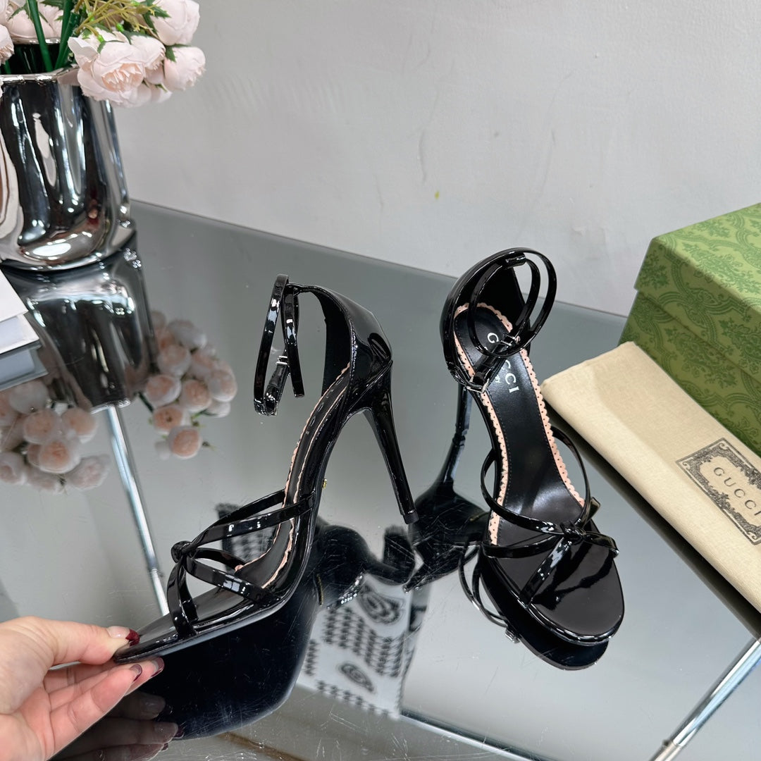 GUCCI 105 STRAPPY SANDAL BLACK LAMBSKIN