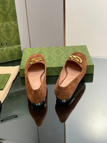 GUCCI BLONDIE LOGO-PLAQUE LOAFERS IN BRONZE BROWN SUEDE WITH GOLD HARDWARE