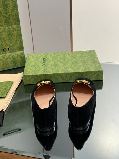 GUCCI BLONDIE LOGO-PLAQUE LOAFERS IN BLACK SUEDE WITH GOLD HARDWARE