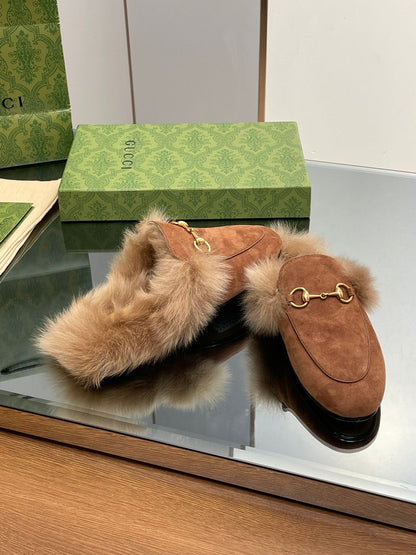 GUCCI HORSEBIT MULE IN BRONZE BROWN SUEDE AND LAMB WOOL LINING