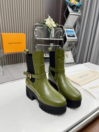 LOUIS VUITTON LAUREATE PLATFORM DESERT BOOT IN DARK OLIVE GREEN CALFSKIN