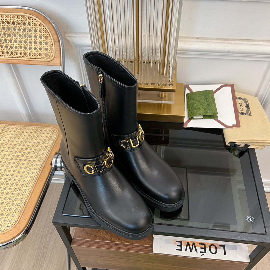 GUCCI CLASSIC LOGO ANKLE BOOTS IN BLACK CALFSKIN