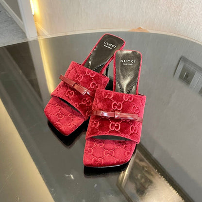 GUCCI VELVET HIGH HEEL SANDALS WITH BEAUTIFUL LOGO DETAILS WINE RED