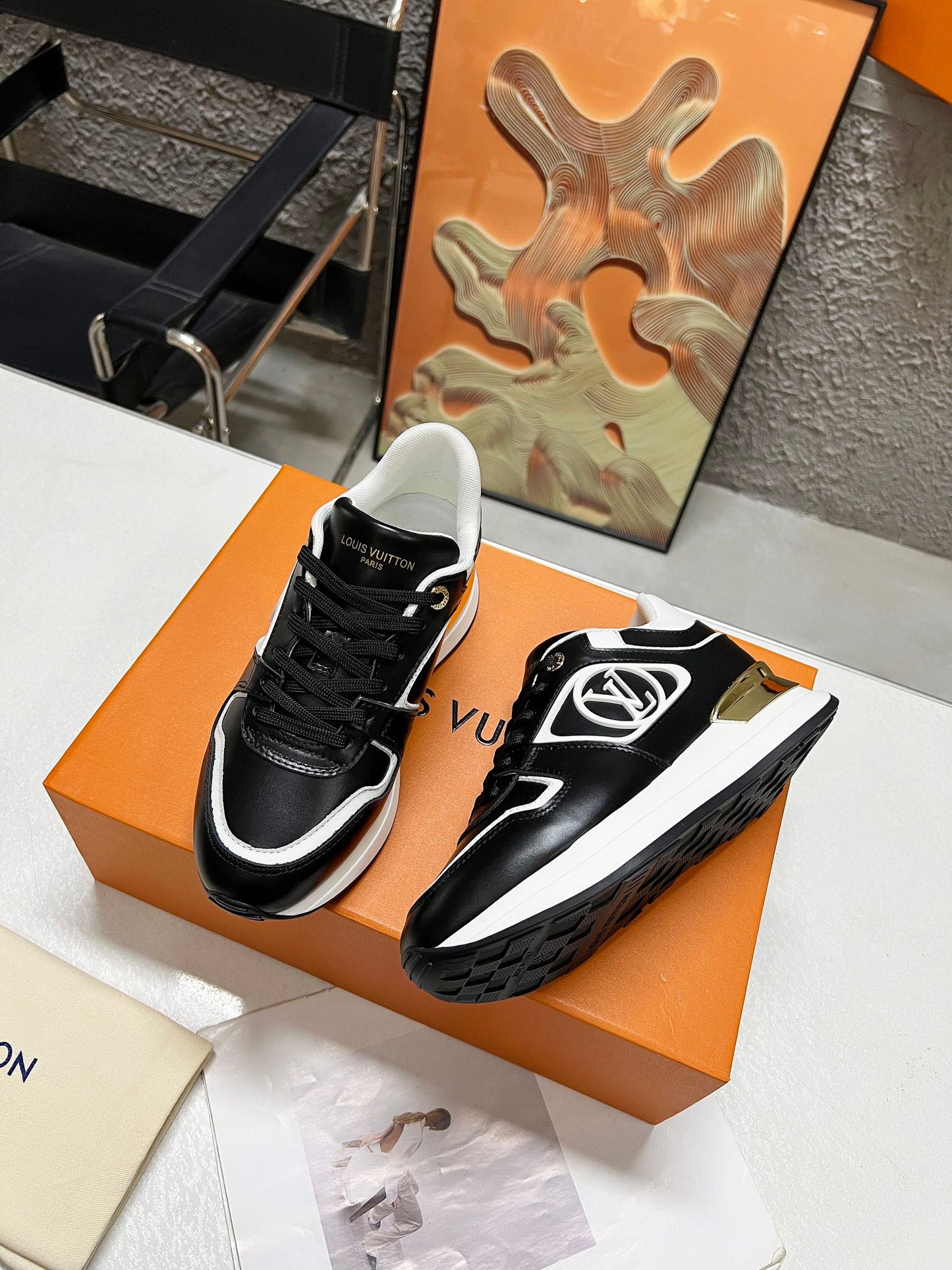 LOUIS VUITTON LV WOMEN SNEAKER IN BLACK CALFSKIN
