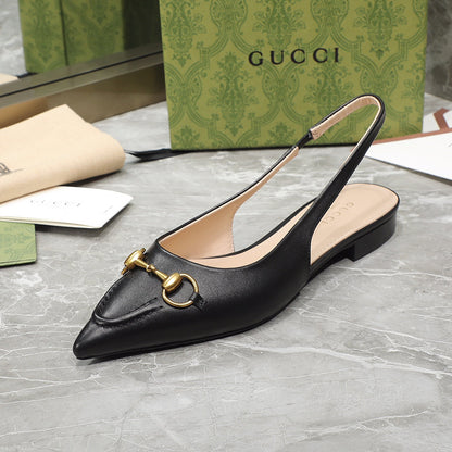GUCCI Flat Sandals black