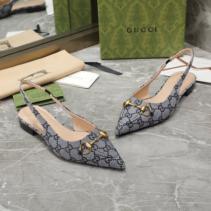 GUCCI Flat Sandals Grey caro