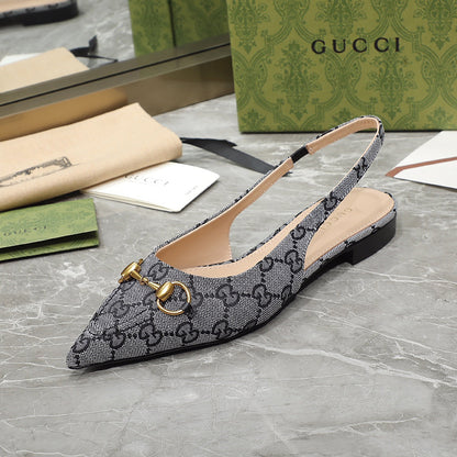 GUCCI Flat Sandals Grey caro