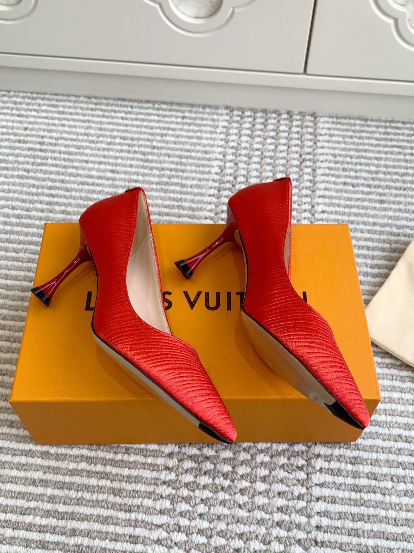 LOUIS VUITTON BLOSSOM PUMP 75 MM IN CHERRY RED IMPORTED STRIPED SILK SATIN