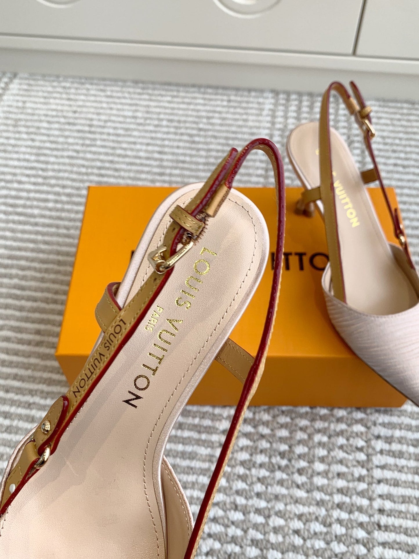 LOUIS VUITTON BLOSSOM SLINGBACKS 75 MM IN LIGHT PINK IMPORTED STRIPED SILK SATIN