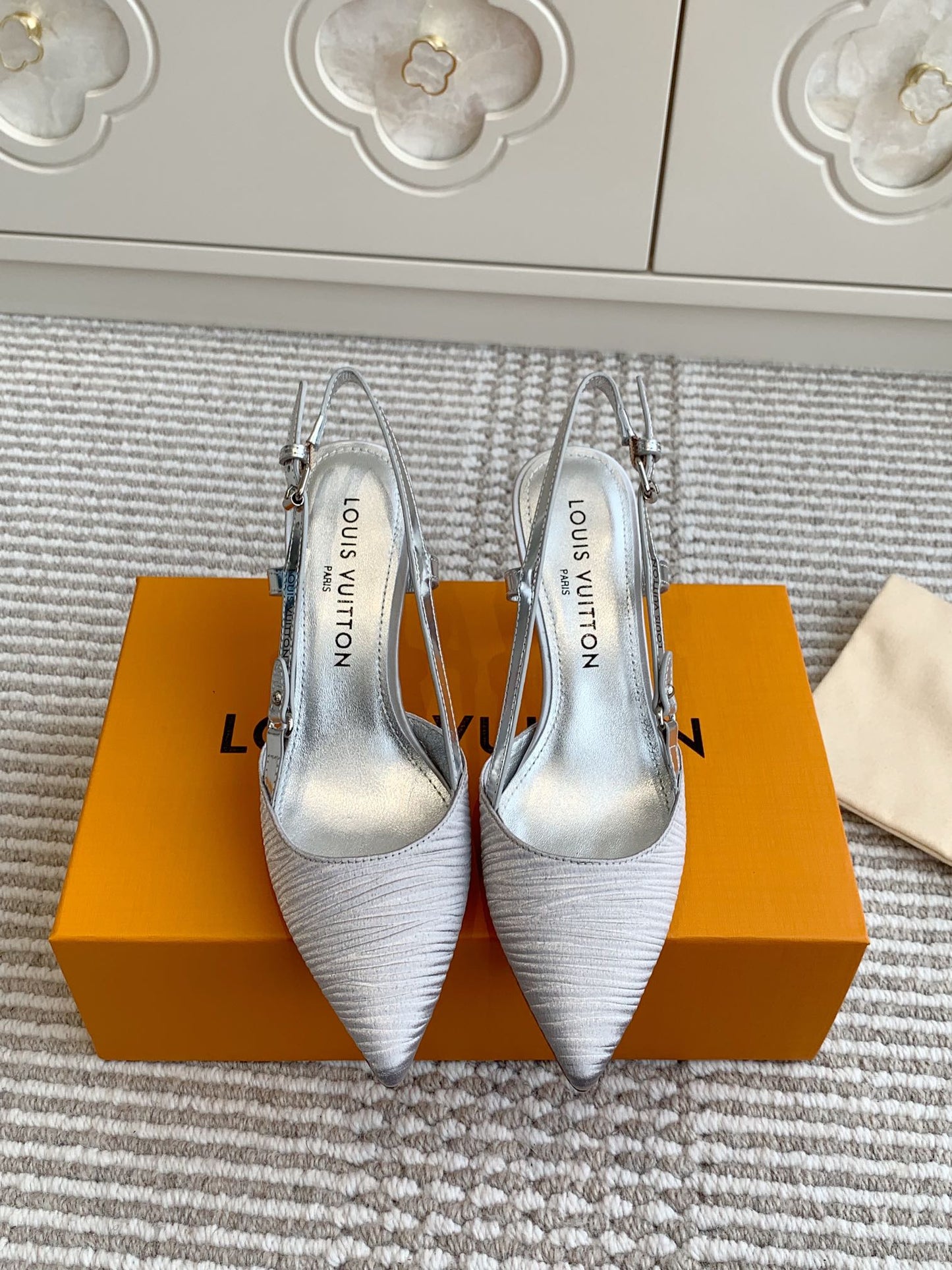 LOUIS VUITTON BLOSSOM SLINGBACKS 75 MM IN SILVER IMPORTED STRIPED SILK SATIN