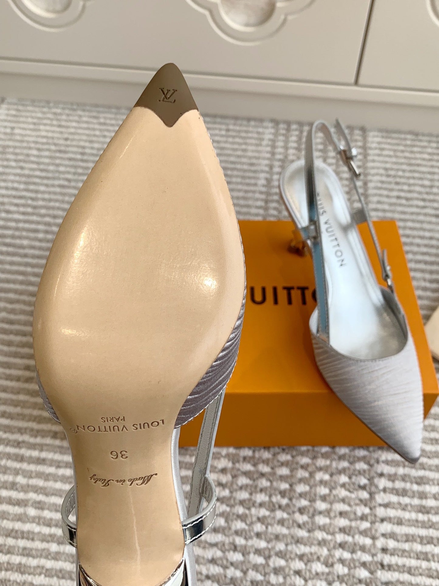 LOUIS VUITTON BLOSSOM SLINGBACKS 75 MM IN SILVER IMPORTED STRIPED SILK SATIN