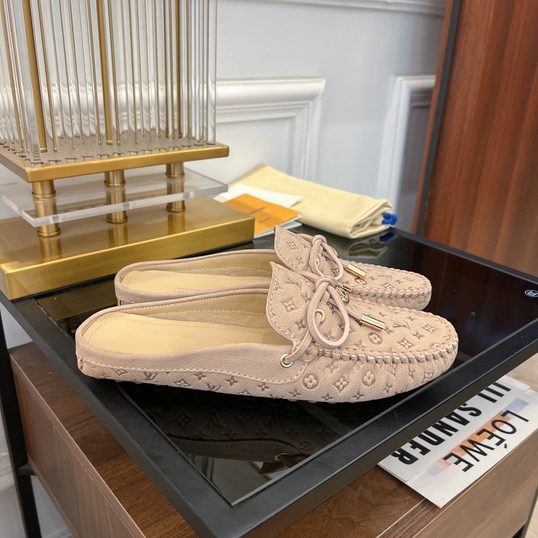 LOUIS VUITTON LV COSY FLAT LOGO STAMPING BEIGE