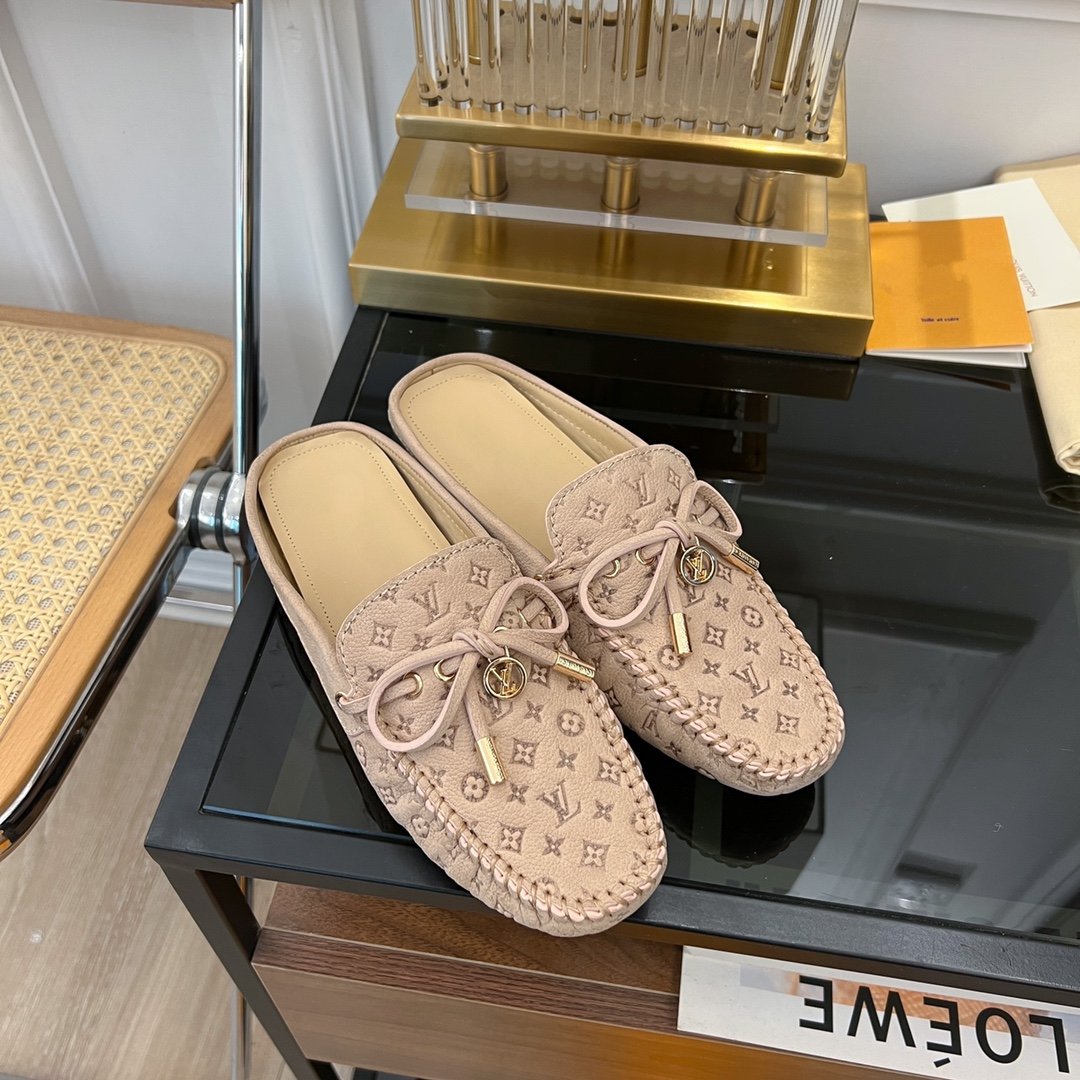 LOUIS VUITTON LV COSY FLAT LOGO STAMPING BEIGE