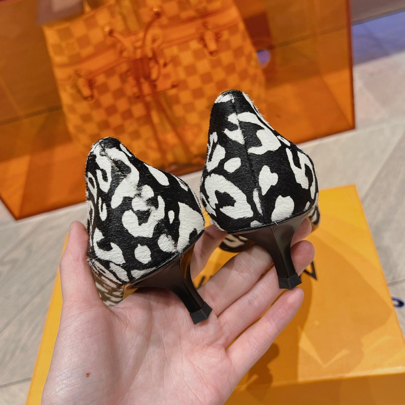 LOUIS VUITTON LV SINGLE LOW HEEL PUMP WHITE LEOPARD