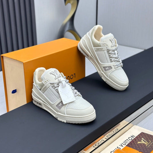 LOUIS VUITTON LV TRAINER SNEAKER IN GREY CALFSKIN