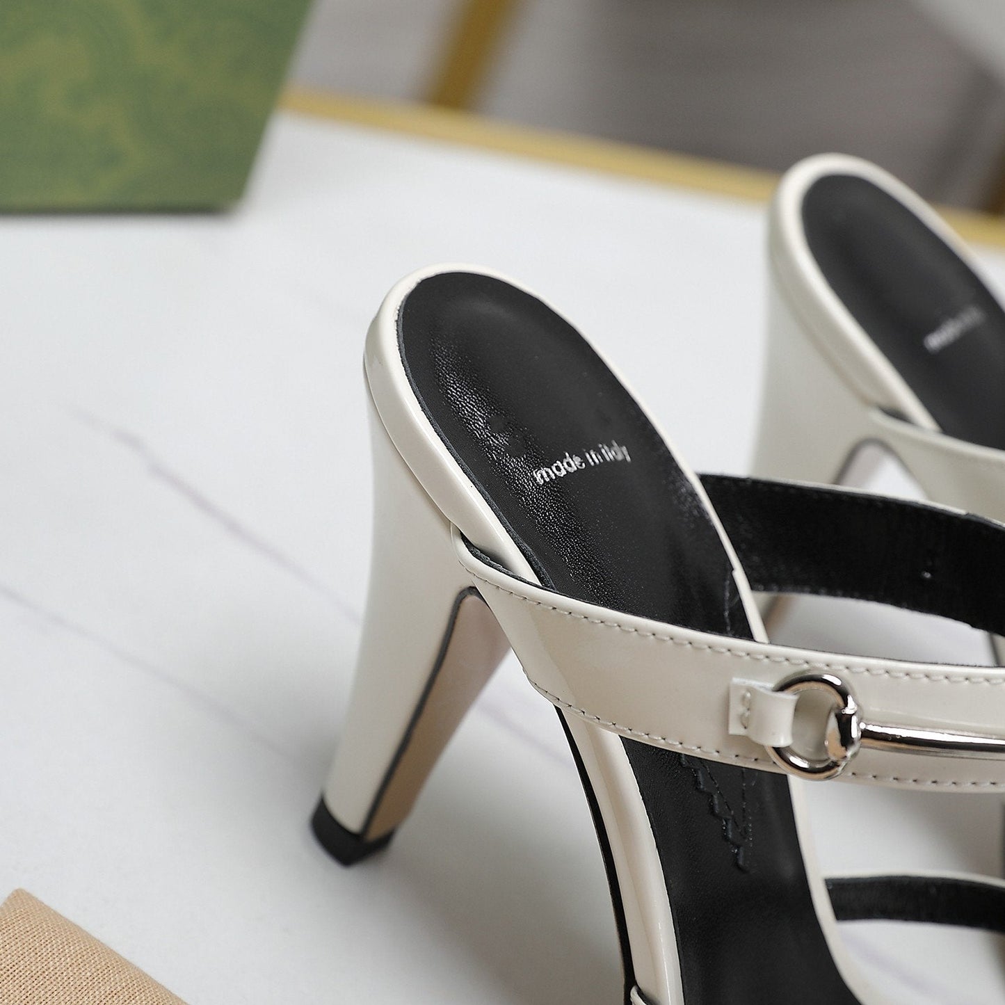 GUCCI SLIM HORSEBIT SLIDE SANDAL WHITE