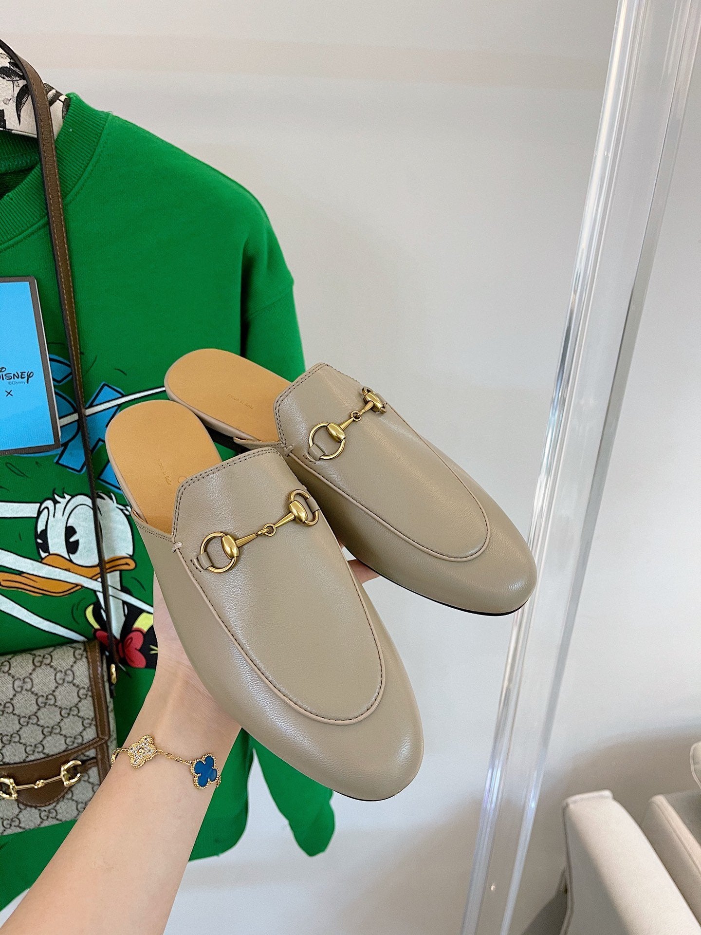 GUCCI SLIPPER MULES BEIGE