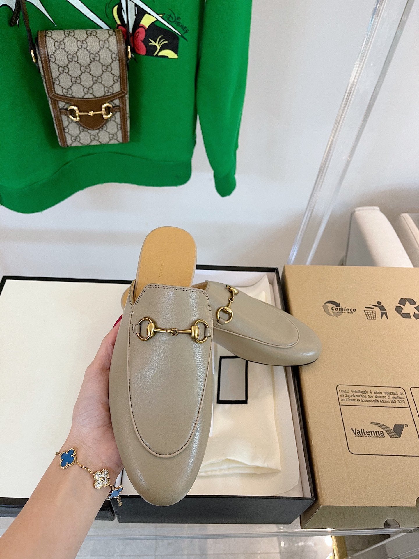 GUCCI SLIPPER MULES BEIGE