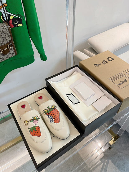 GUCCI SLIPPER PRINCETOWN STRAWBERRY