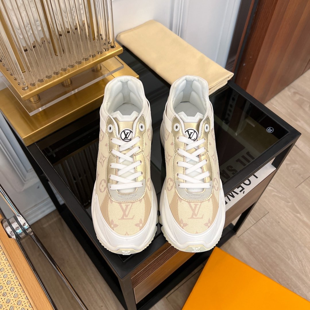 LOUIS VUITTON LV RUN 55 SNEAKER BEIGE