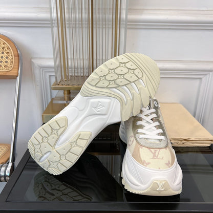 LOUIS VUITTON LV RUN 55 SNEAKER BEIGE