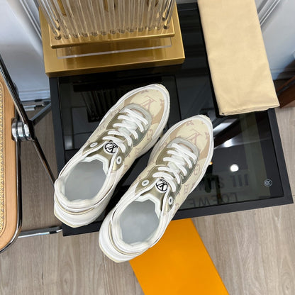 LOUIS VUITTON LV RUN 55 SNEAKER BEIGE