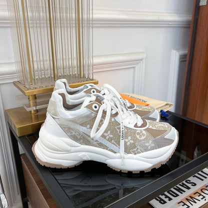 LOUIS VUITTON LV RUN 55 SNEAKER BROWN
