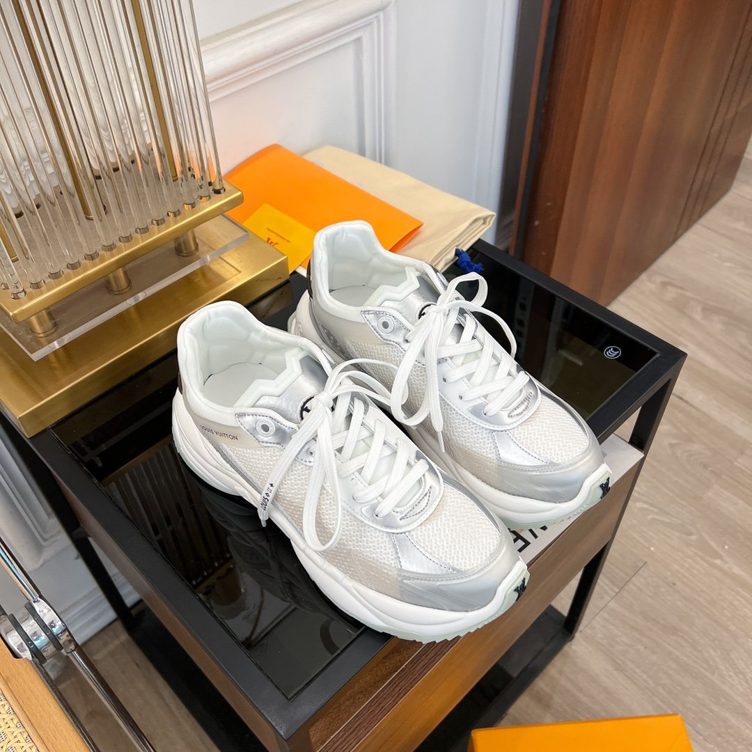 LOUIS VUITTON LV RUN 55 SNEAKER WHITE