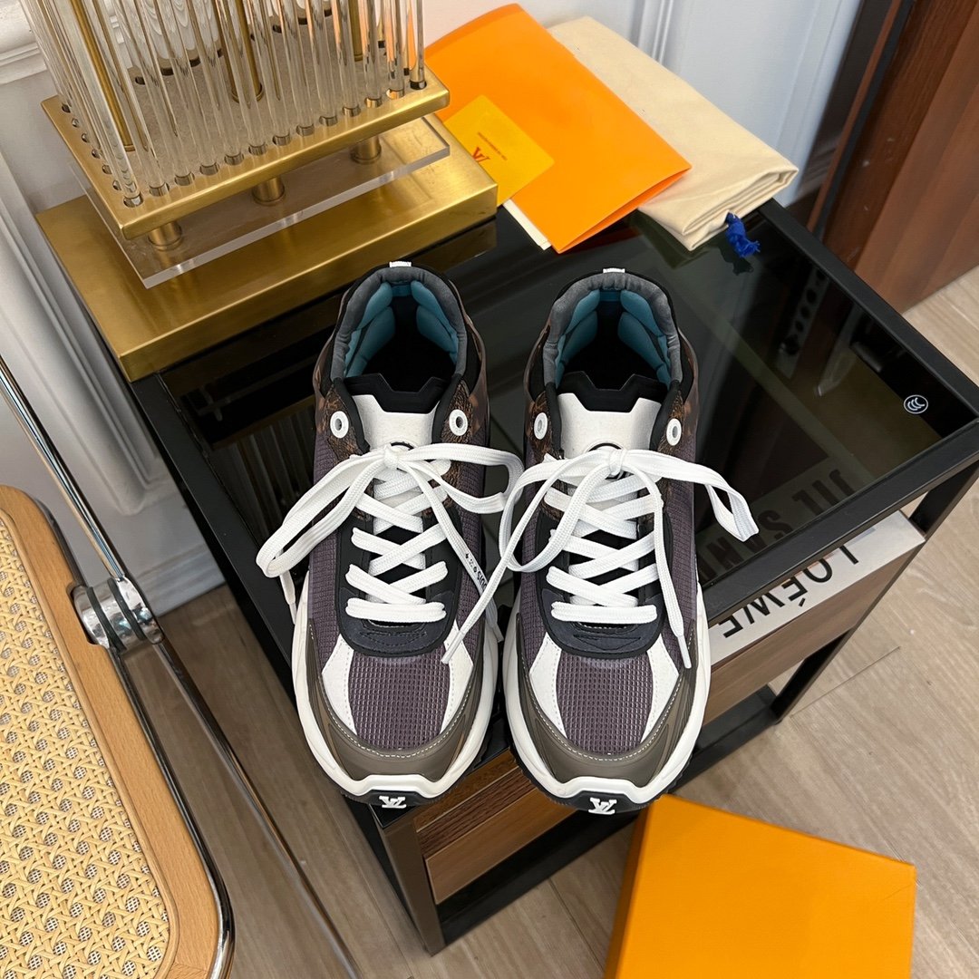 LOUIS VUITTON LV RUN 55 SNEAKER DEEP PURPLE
