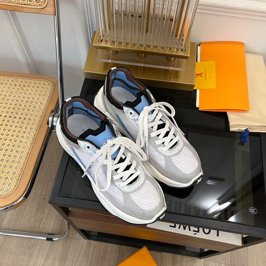 LOUIS VUITTON LV RUN 55 SNEAKER BLUE