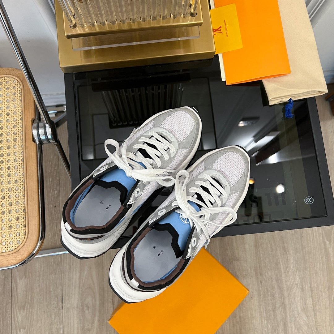 LOUIS VUITTON LV RUN 55 SNEAKER BLUE