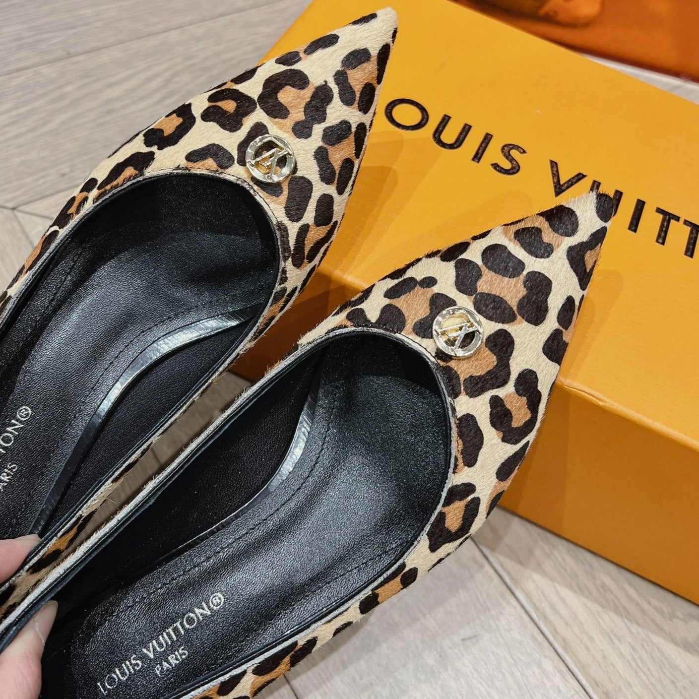 LOUIS VUITTON LV SINGLE LOW HEEL PUMP YELLOW LEOPARD