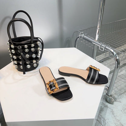 GUCCI BAMBOO BUCKLE FLAT SANDALS BLACK