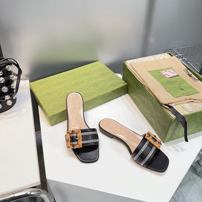 GUCCI BAMBOO BUCKLE FLAT SANDALS BLACK