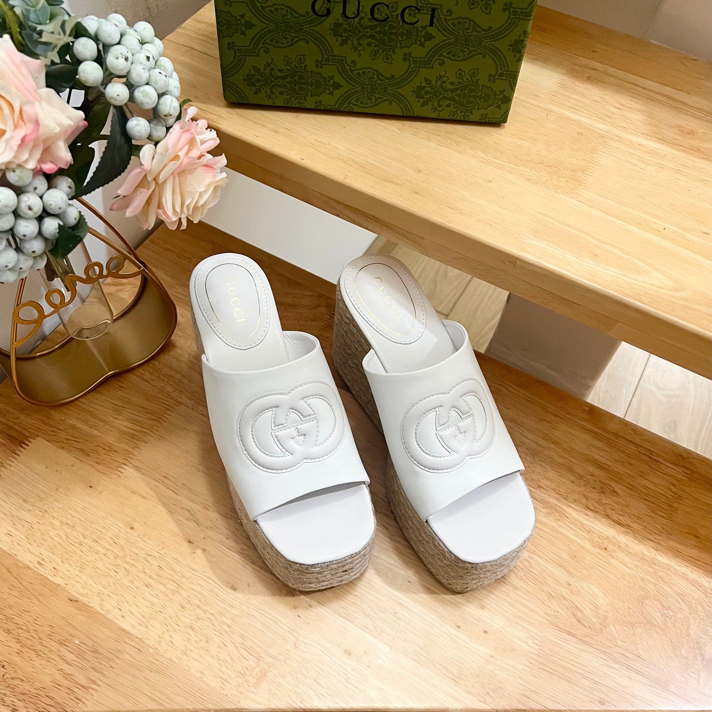 GUCCI HIGH 10CM WEDGE SANDALS IN WHITE SHEEPSKIN