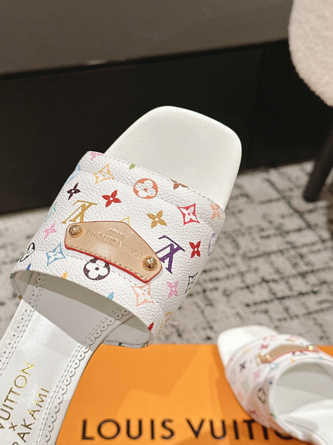 LOUIS VUITTON LV CHERRY HIGH HEELS 25S 55 MM IN WHITE CALFSKIN STYLE 13
