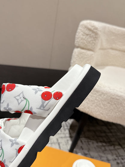 LOUIS VUITTON LV MIAMI-STYLE SANDALS 25S IN WHITE FABRIC AND CALFSKIN