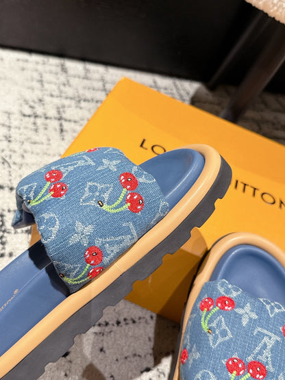 LOUIS VUITTON LV MIAMI-STYLE SANDALS 25S IN BLUE DENIM AND CALFSKIN