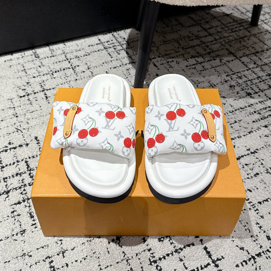 LOUIS VUITTON LV MIAMI-STYLE SANDALS 25S IN WHITE FABRIC AND CALFSKIN